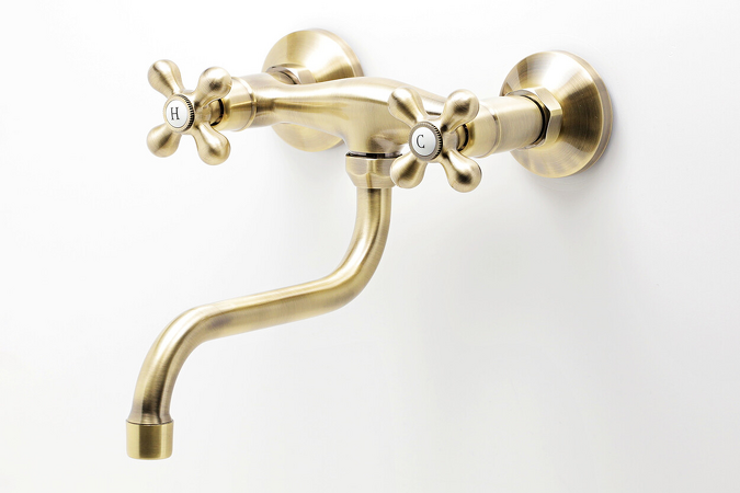 Dřezová nástěnná baterie 150 mm bronz